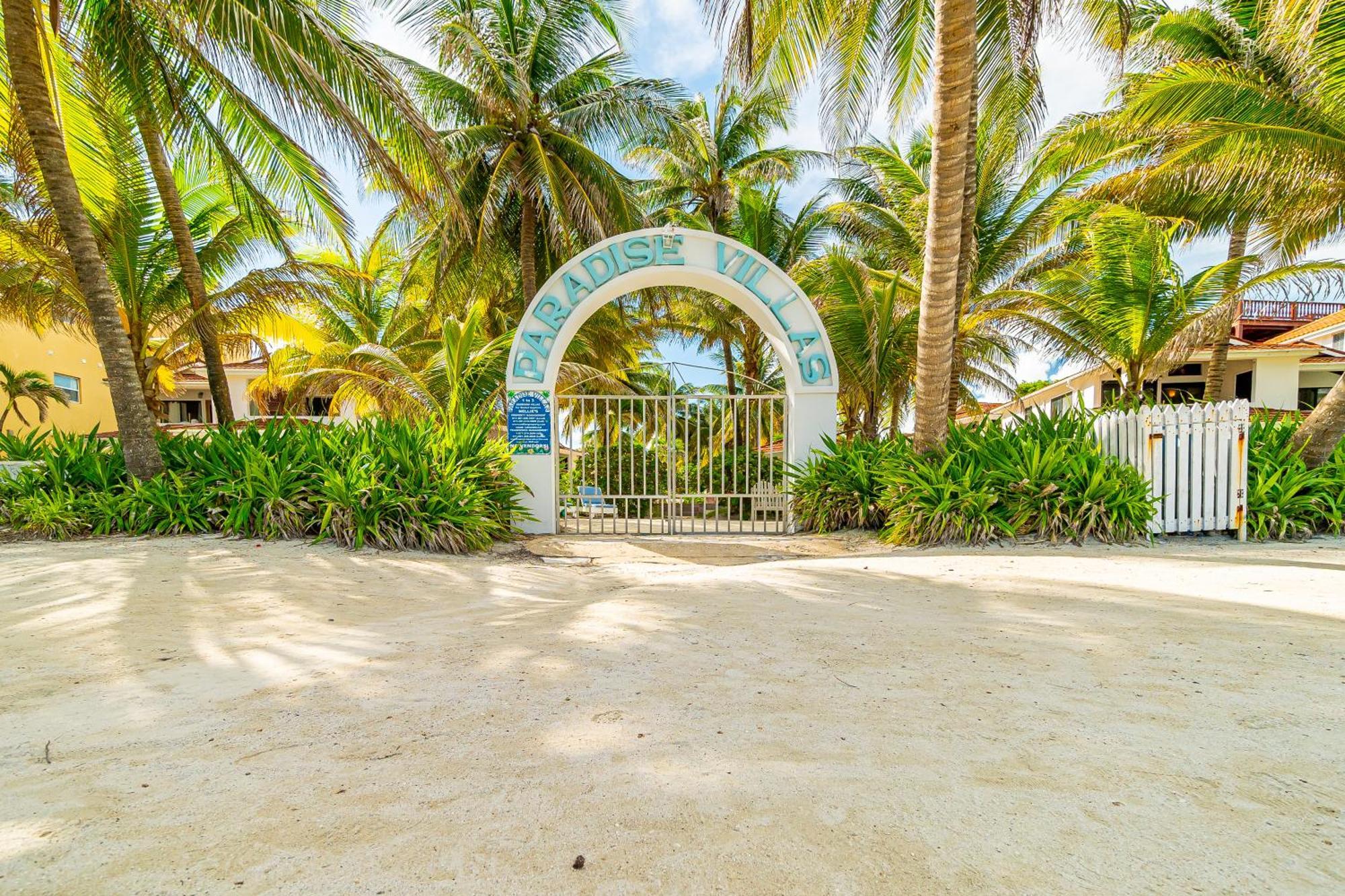 Tradewinds Paradise Villas San Pedro  Exterior foto